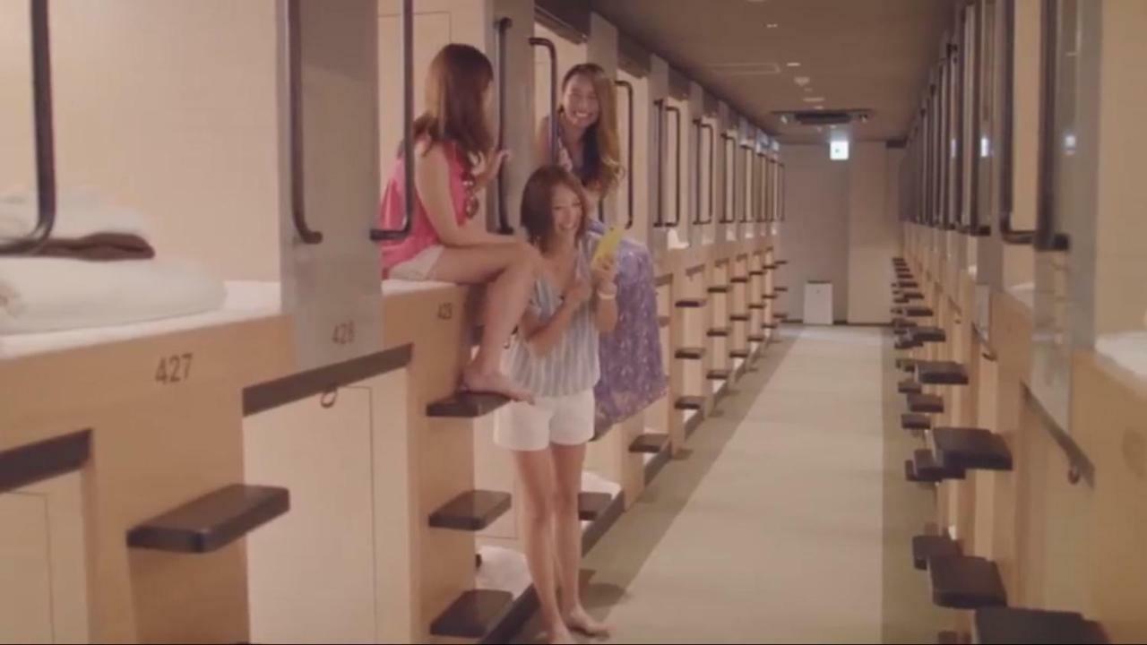 Y'S Cabin Osaka Namba Zewnętrze zdjęcie
