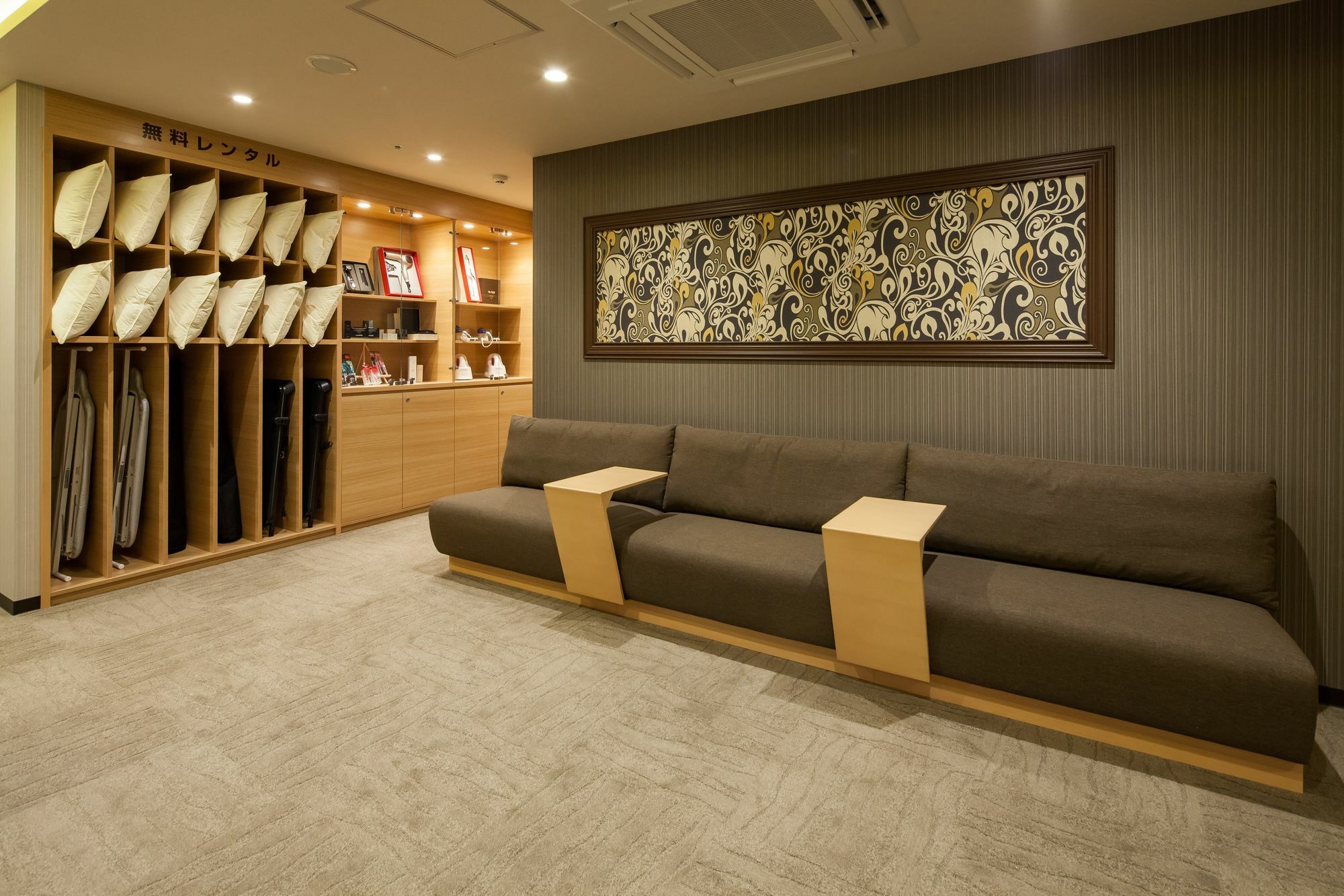 Y'S Cabin Osaka Namba Zewnętrze zdjęcie