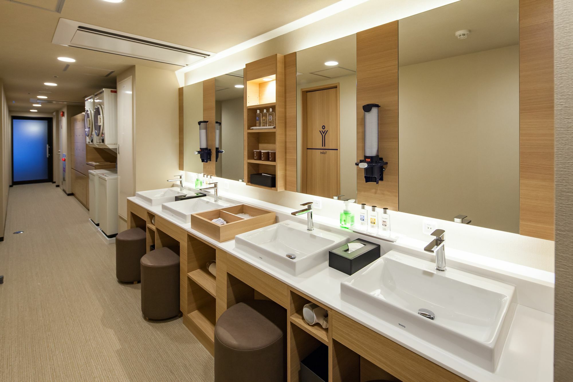 Y'S Cabin Osaka Namba Zewnętrze zdjęcie